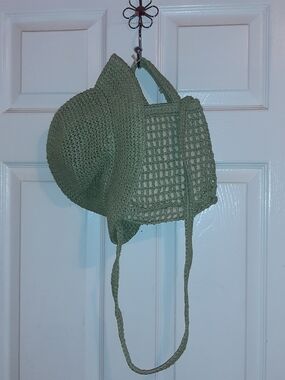 Madewell Straw Crossbody Tote And Matching Hat